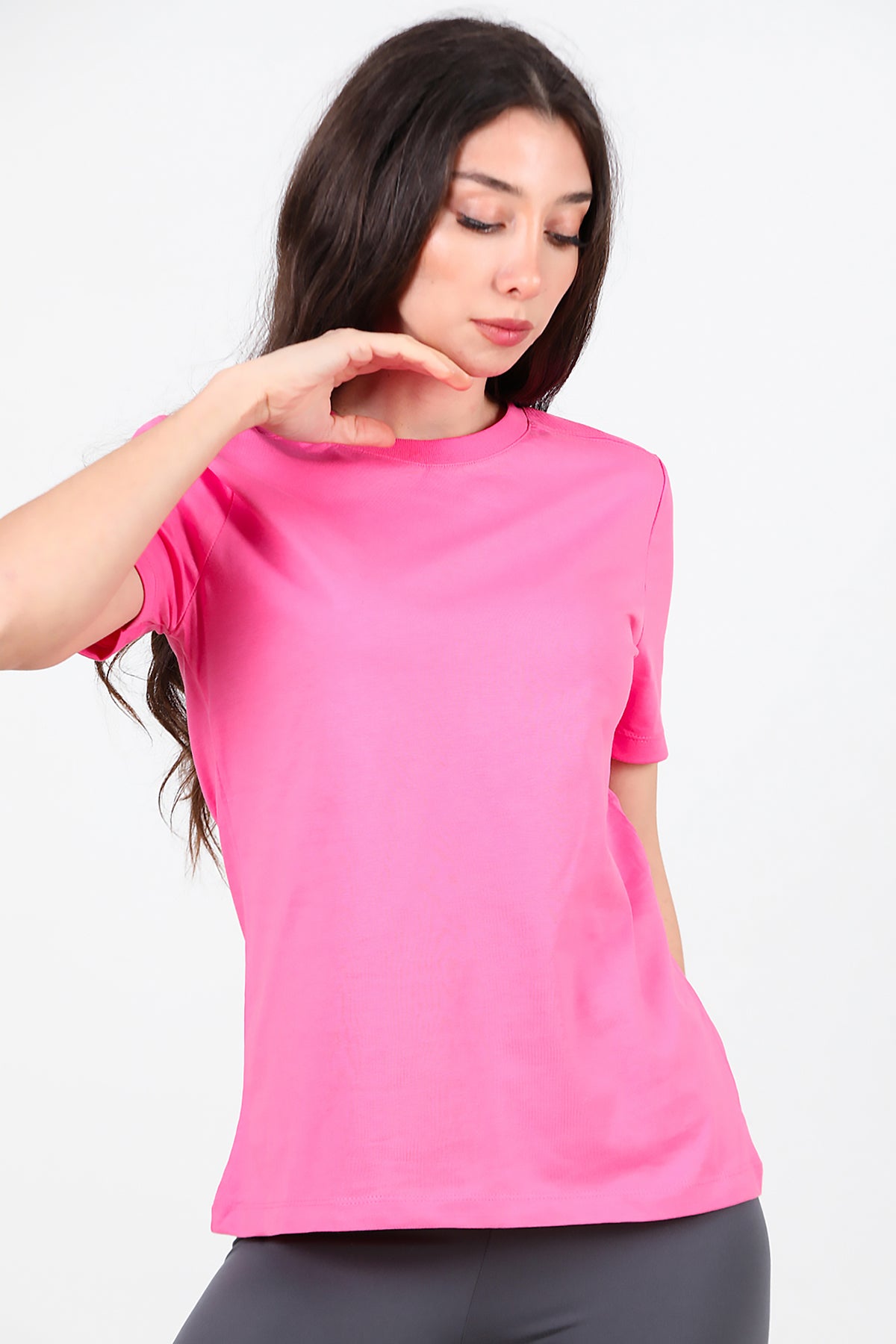 Kadın Omzu Çimalı Basic T-Shirt Pembe