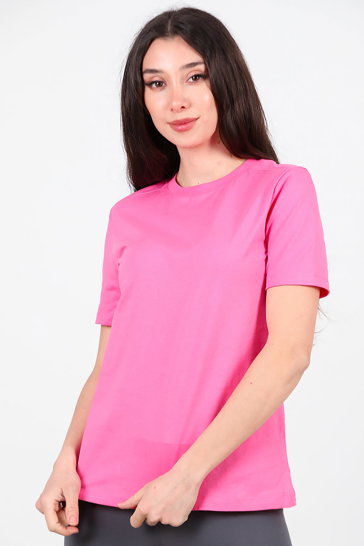 Kadın Omzu Çimalı Basic T-Shirt Pembe