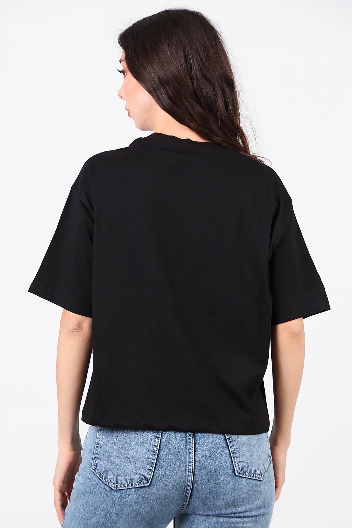 Kadın Kiraz Nakışlı T-Shirt Siyah
