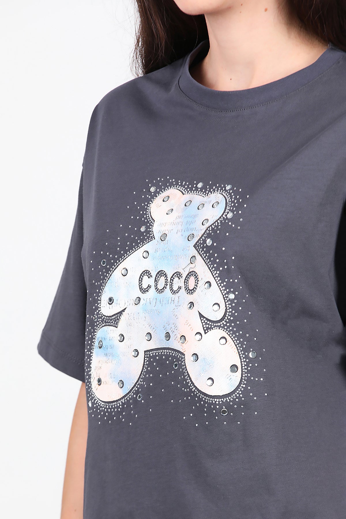 Kadın Taş Nakış İşlemeli T-Shirt Füme