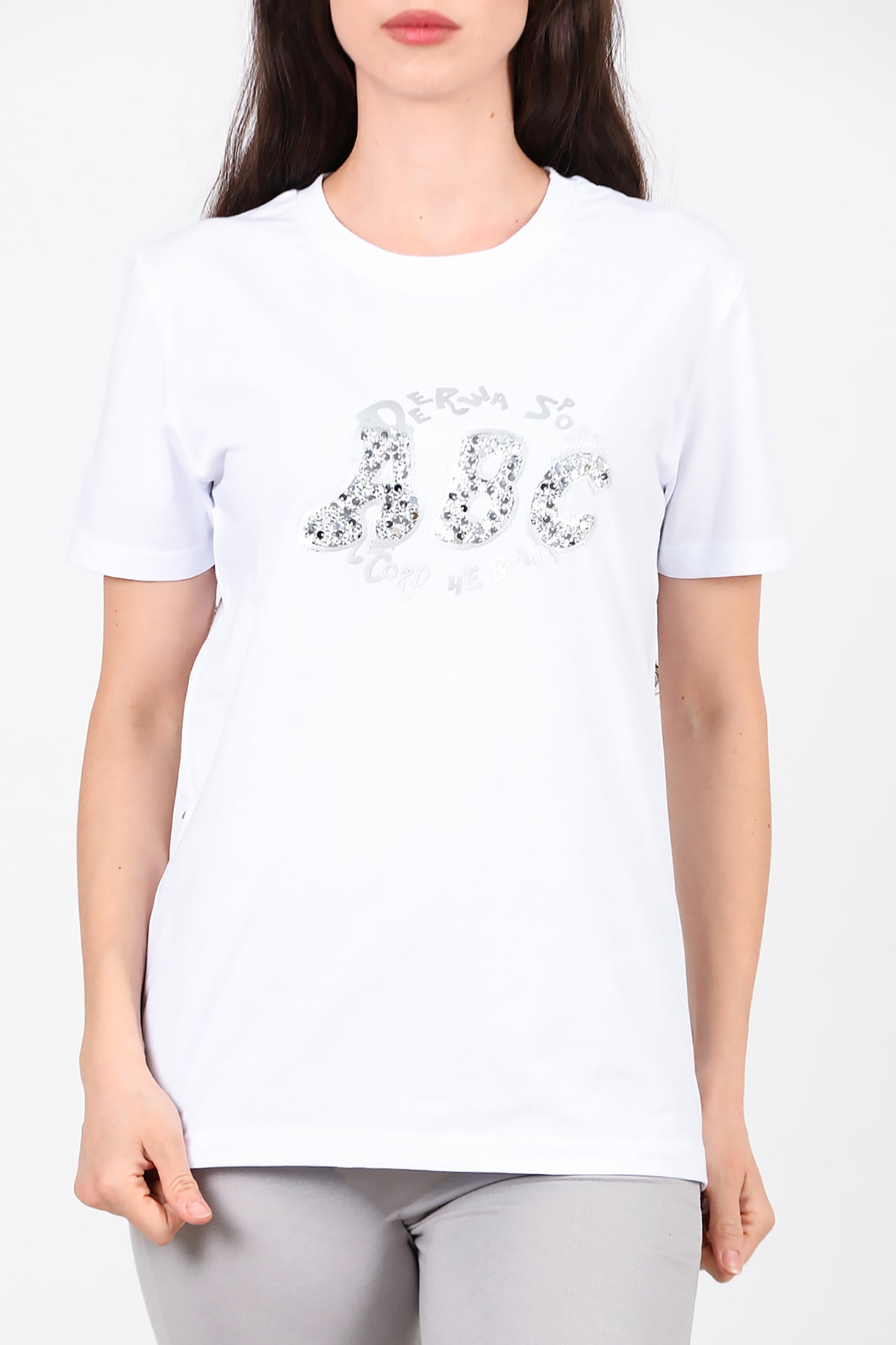 Kadın Bisiklet Yaka Pul İşlemeli T-Shirt Beyaz