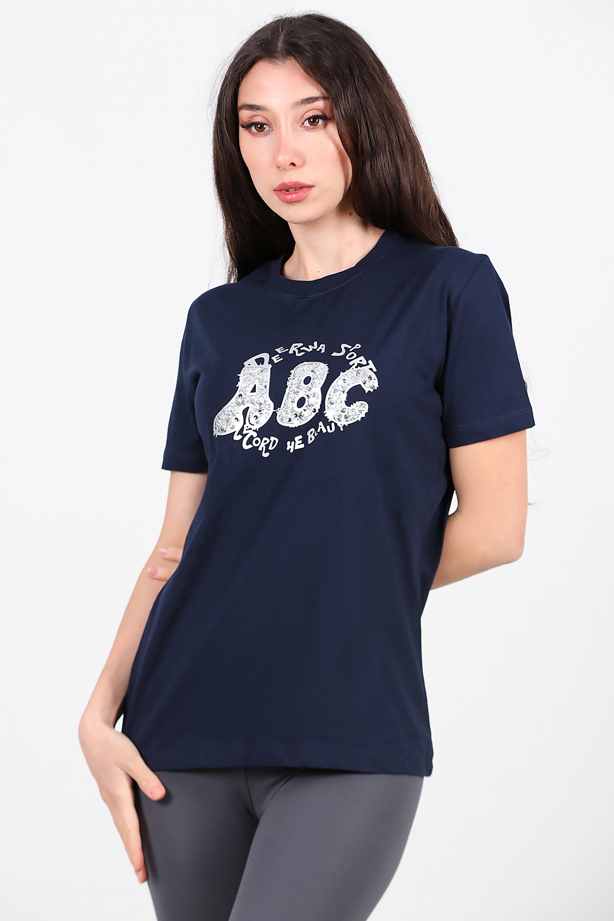 Kadın Bisiklet Yaka Pul İşlemeli T-Shirt Lacivert