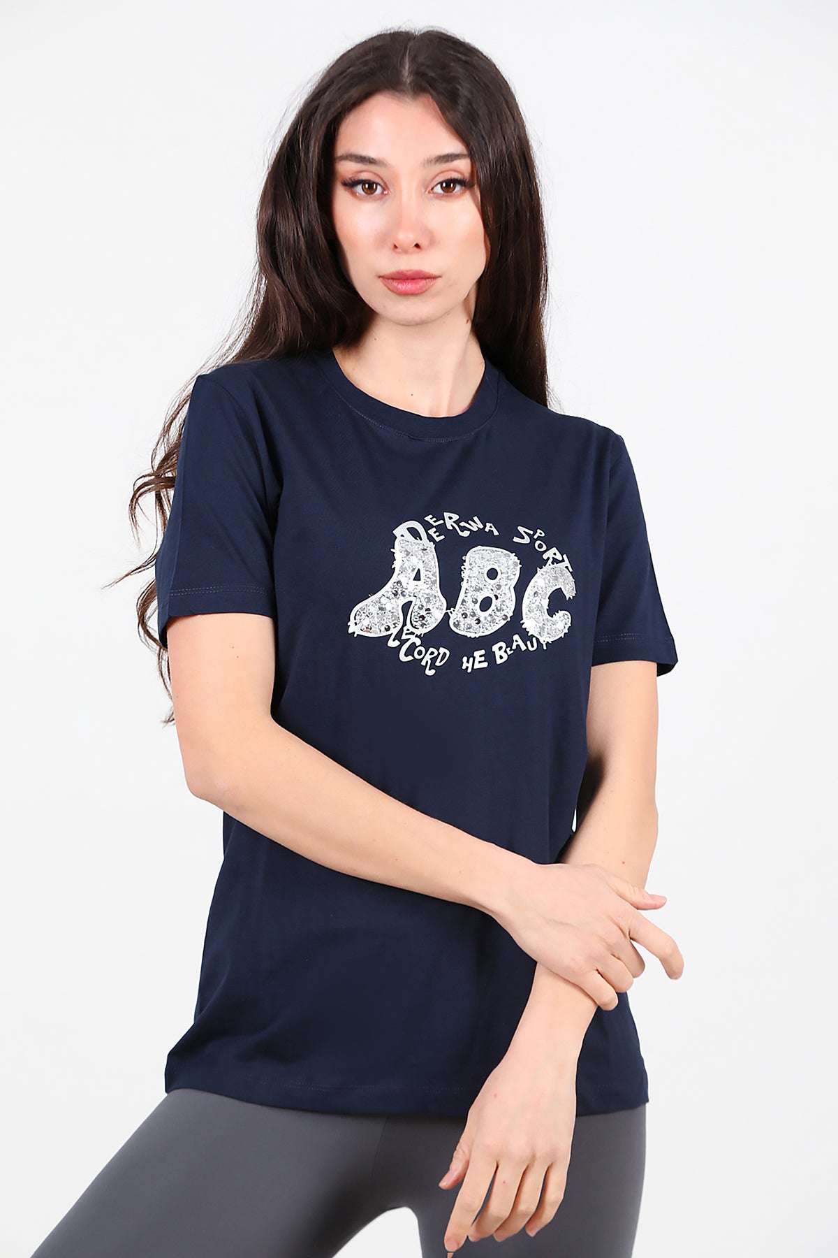 Kadın Bisiklet Yaka Pul İşlemeli T-Shirt Lacivert