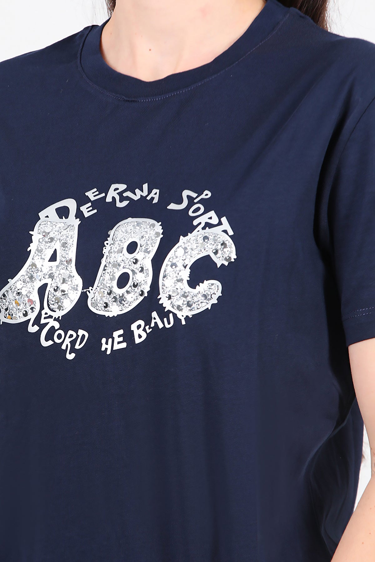 Kadın Bisiklet Yaka Pul İşlemeli T-Shirt Lacivert