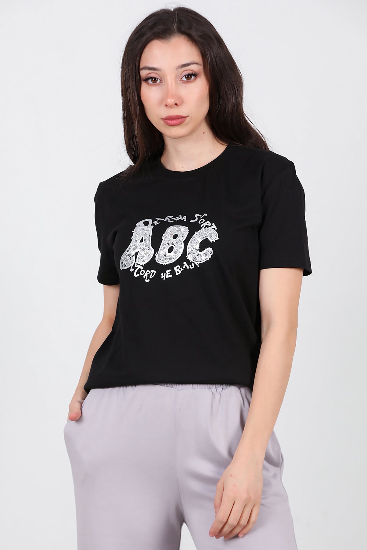 Kadın Bisiklet Yaka Pul İşlemeli T-Shirt Siyah