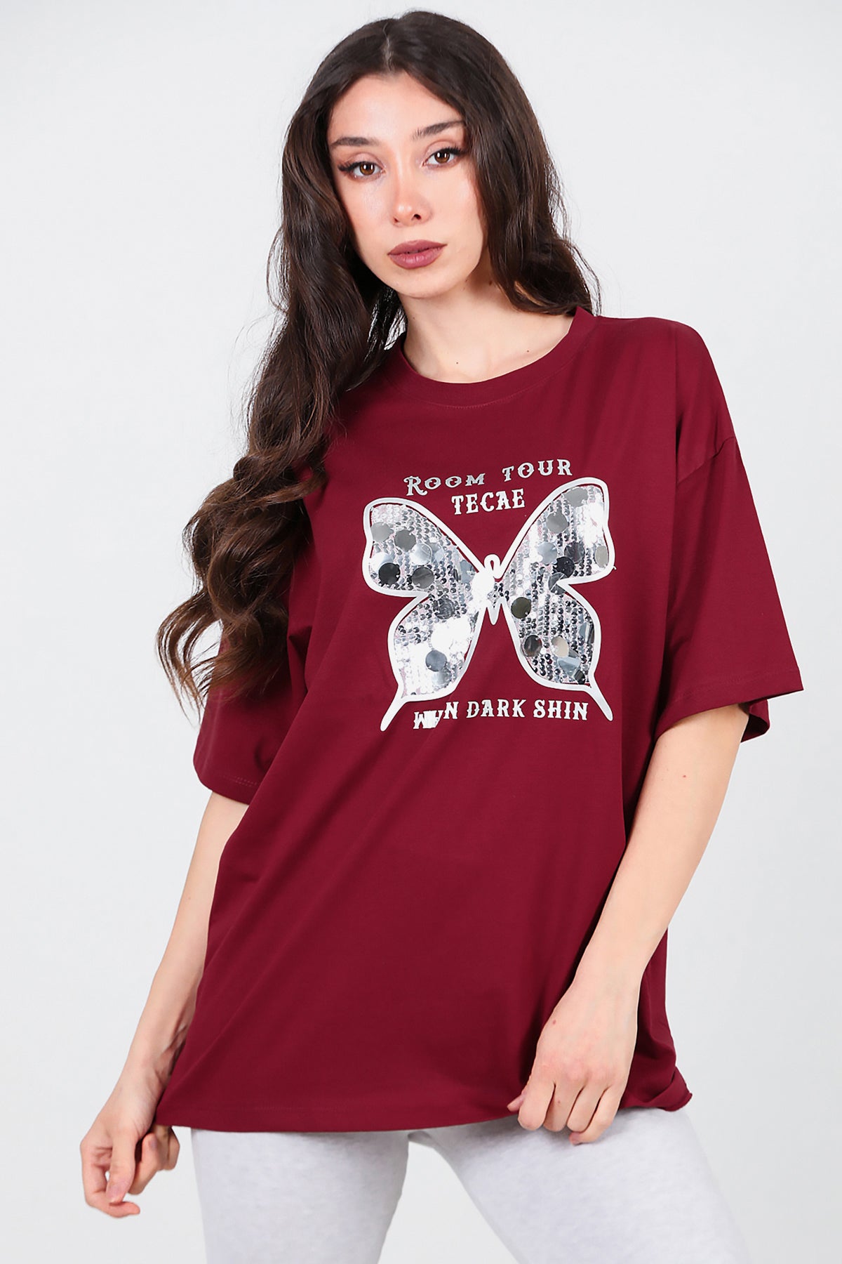 Kadın Bisiklet Yaka Kelebek Pullu T-Shirt Bordo