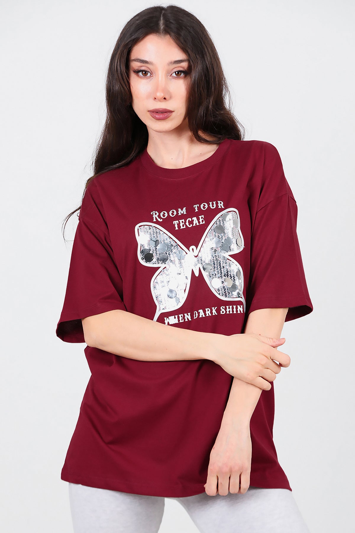 Kadın Bisiklet Yaka Kelebek Pullu T-Shirt Bordo