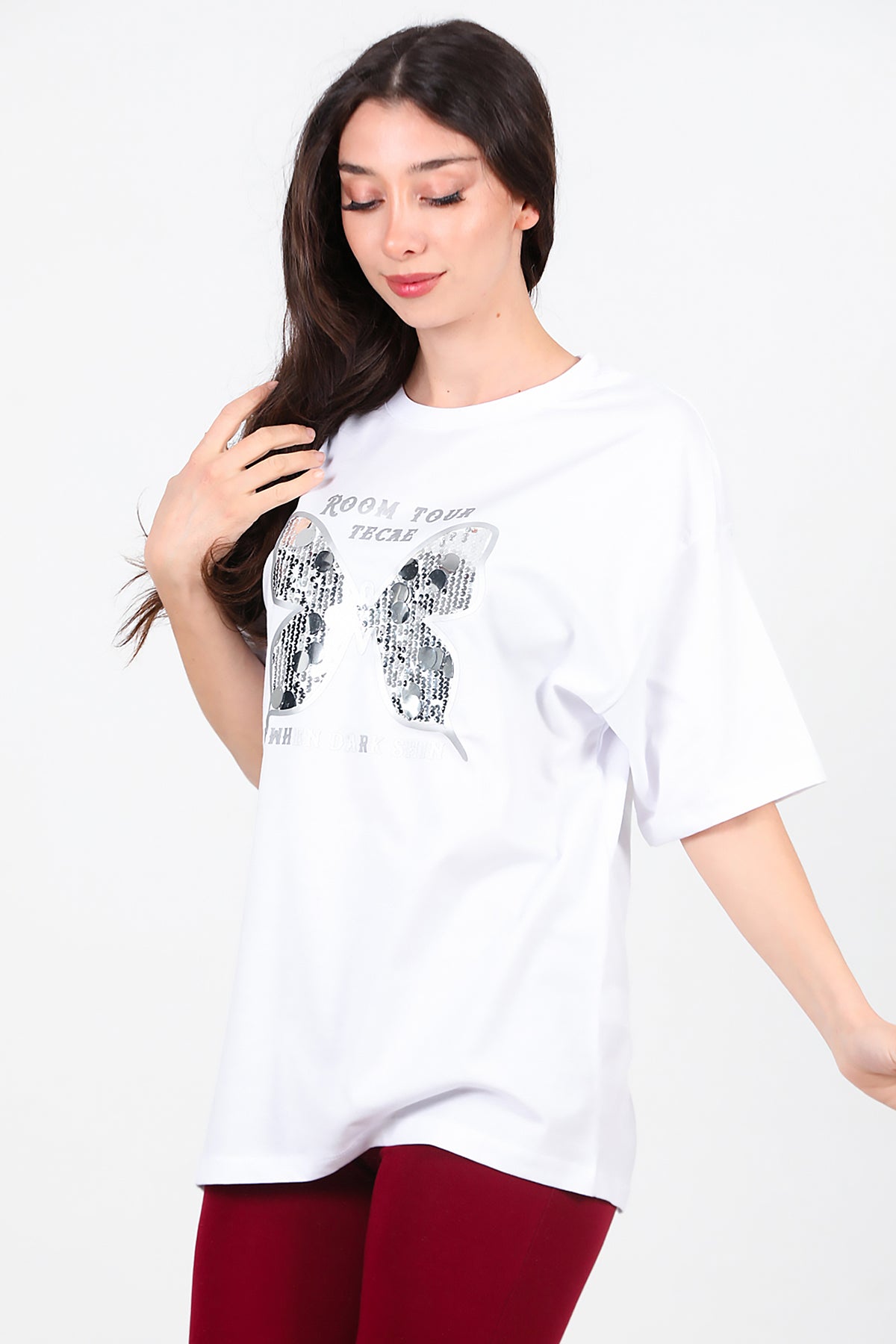 Kadın Bisiklet Yaka Kelebek Pullu T-Shirt Beyaz