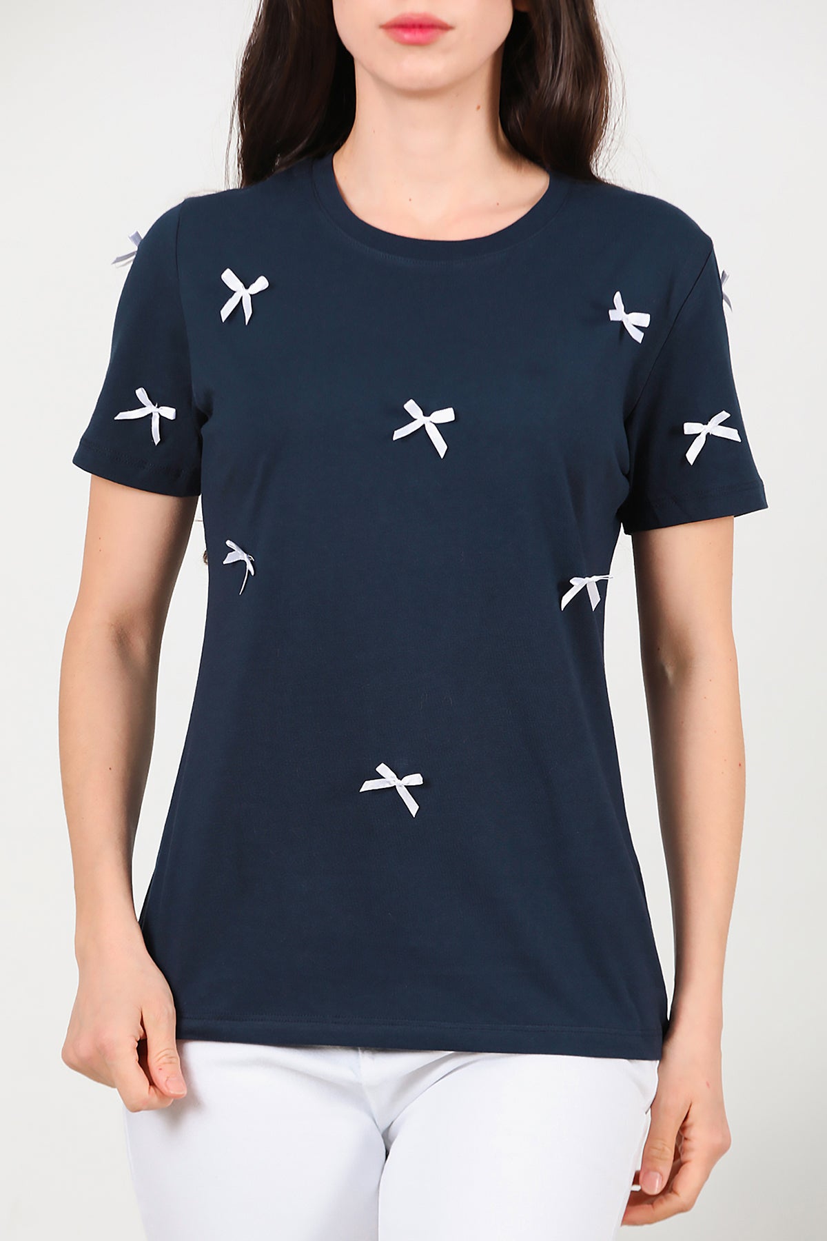Kadın Bisiklet Yaka Fiyonklu T-Shirt Lacivert