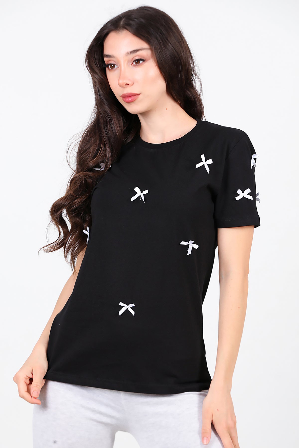 Kadın Bisiklet Yaka Fiyonklu T-Shirt Siyah