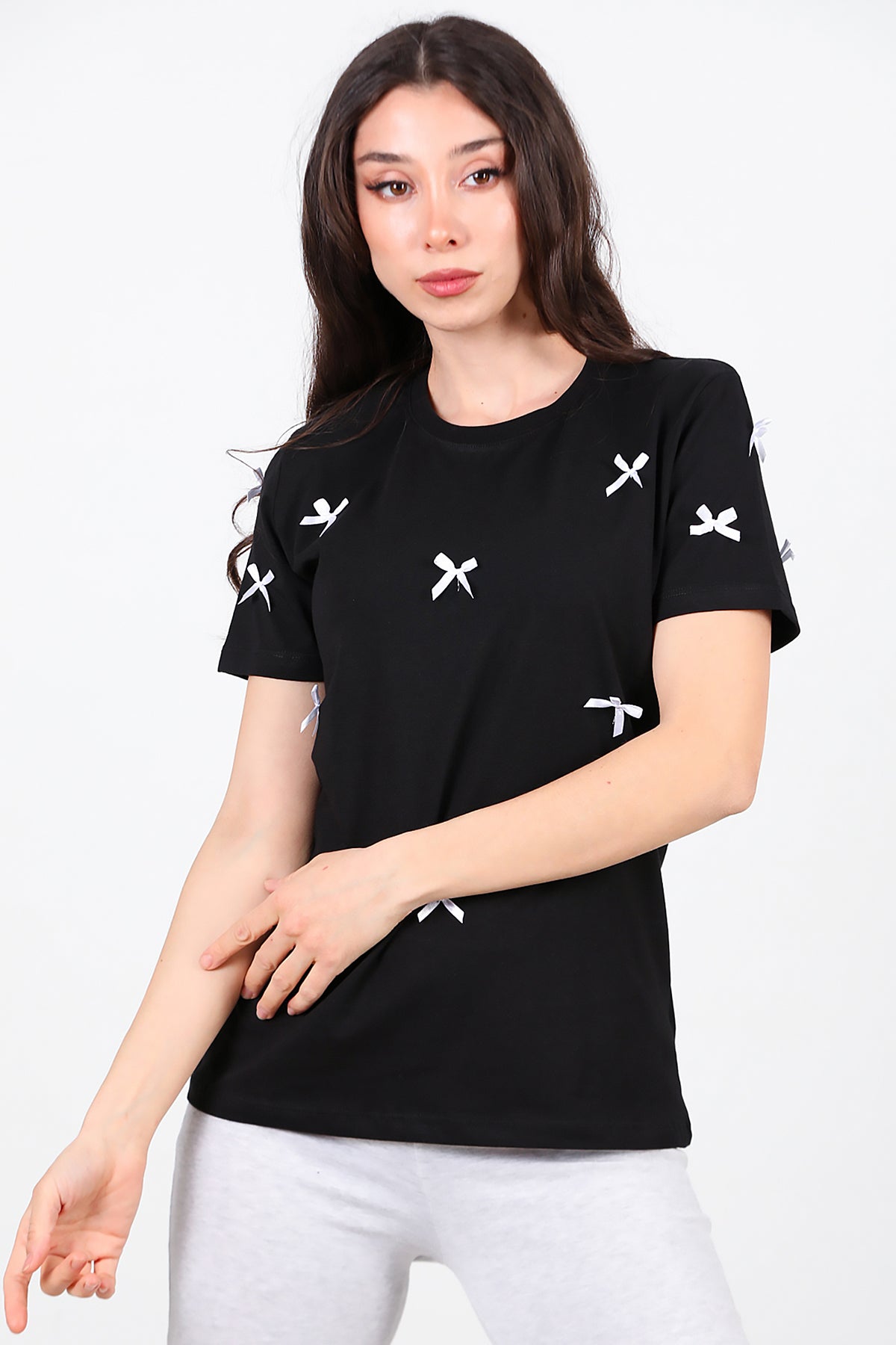 Kadın Bisiklet Yaka Fiyonklu T-Shirt Siyah