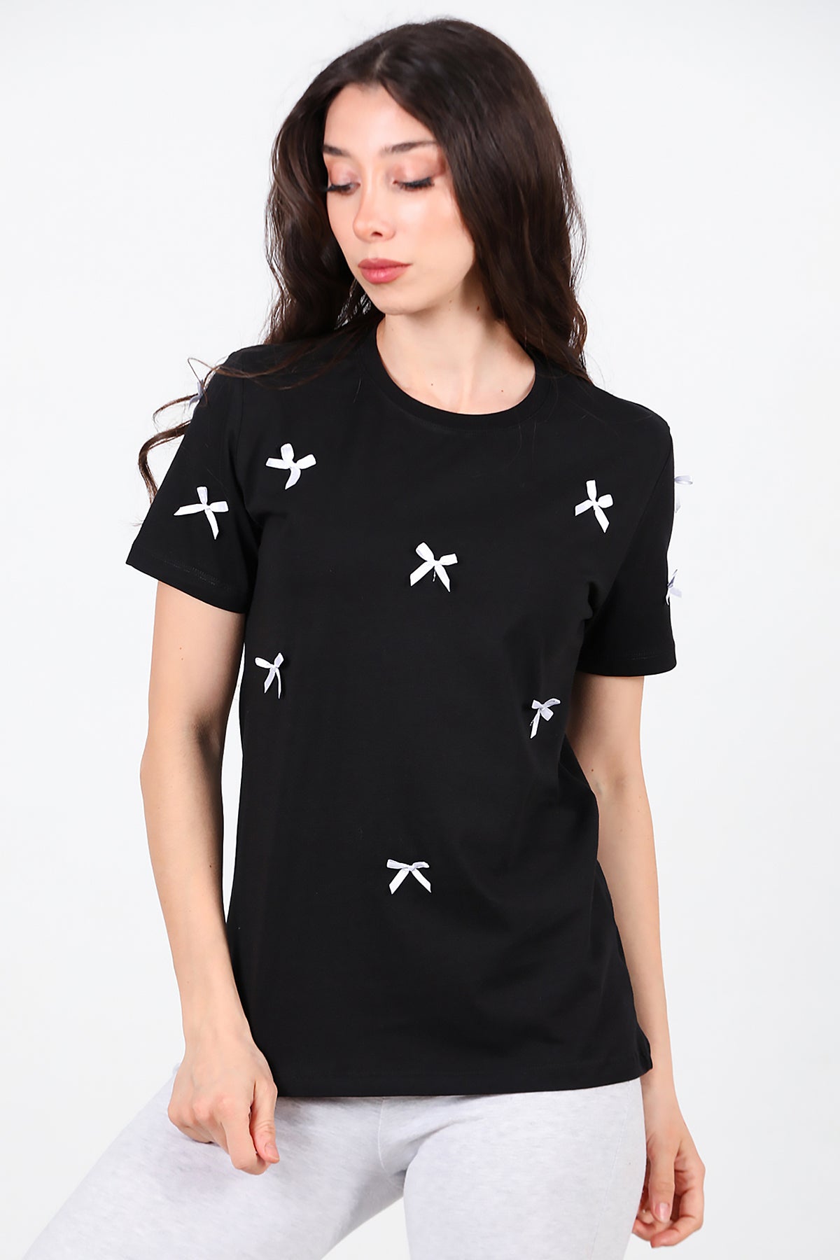 Kadın Bisiklet Yaka Fiyonklu T-Shirt Siyah