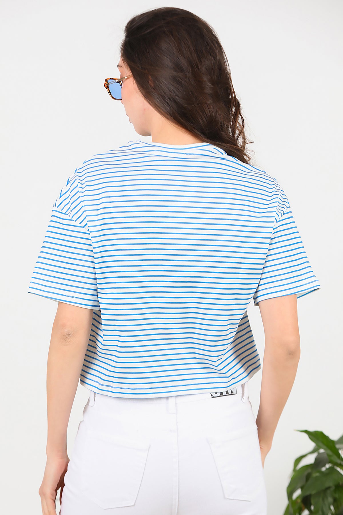 Kadın Kalp Nakışlı Kısa T-Shirt Mavi