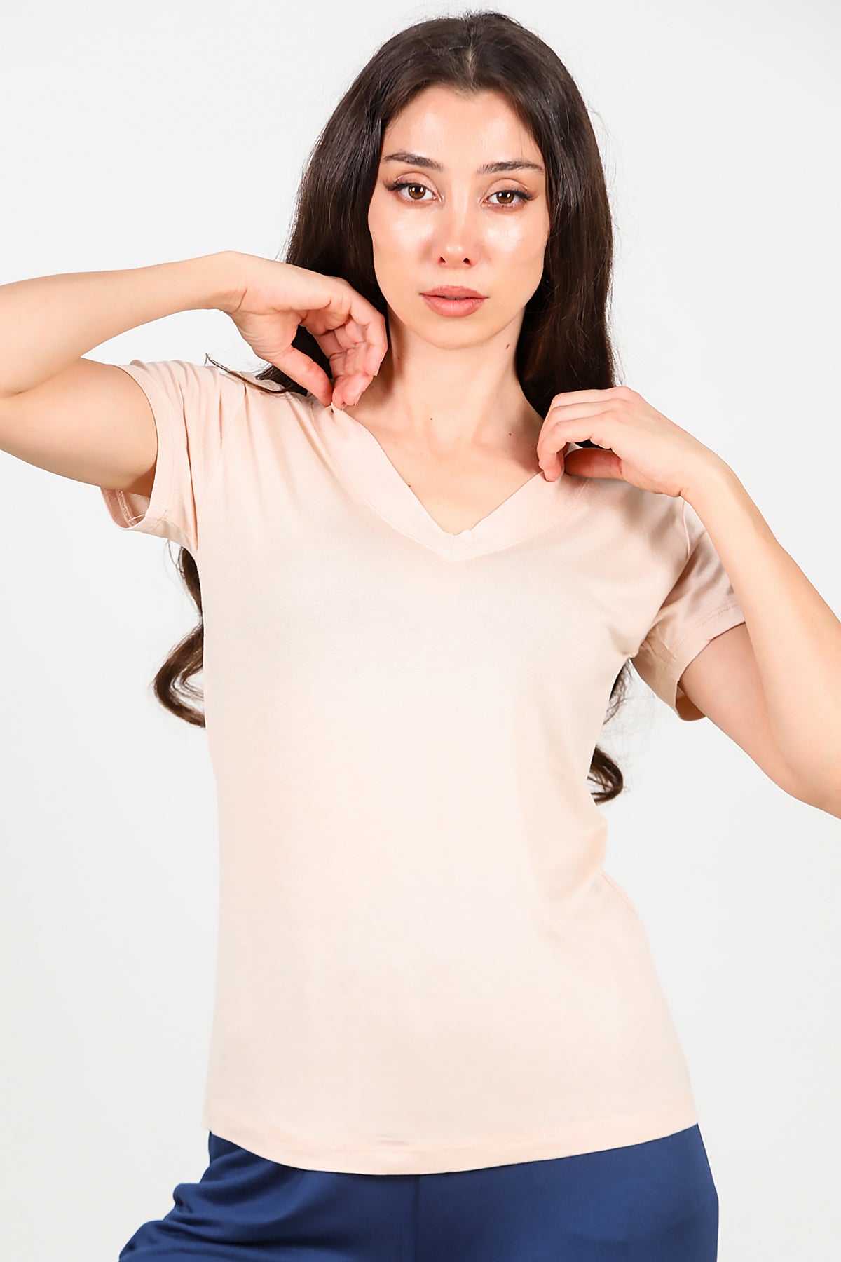 Kadın V Yaka T-shirt Bej
