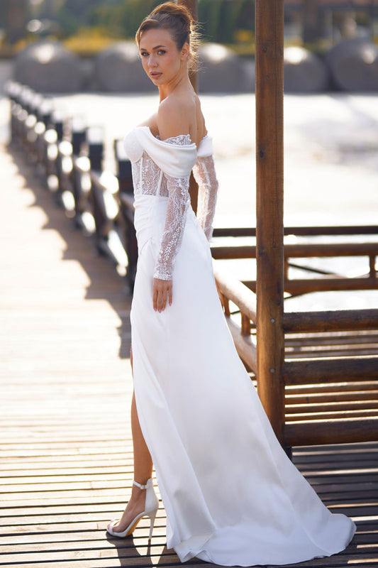 Kadın Pul İşlemeli Yırtmaçlı Uzun Saten Abiye Ekru