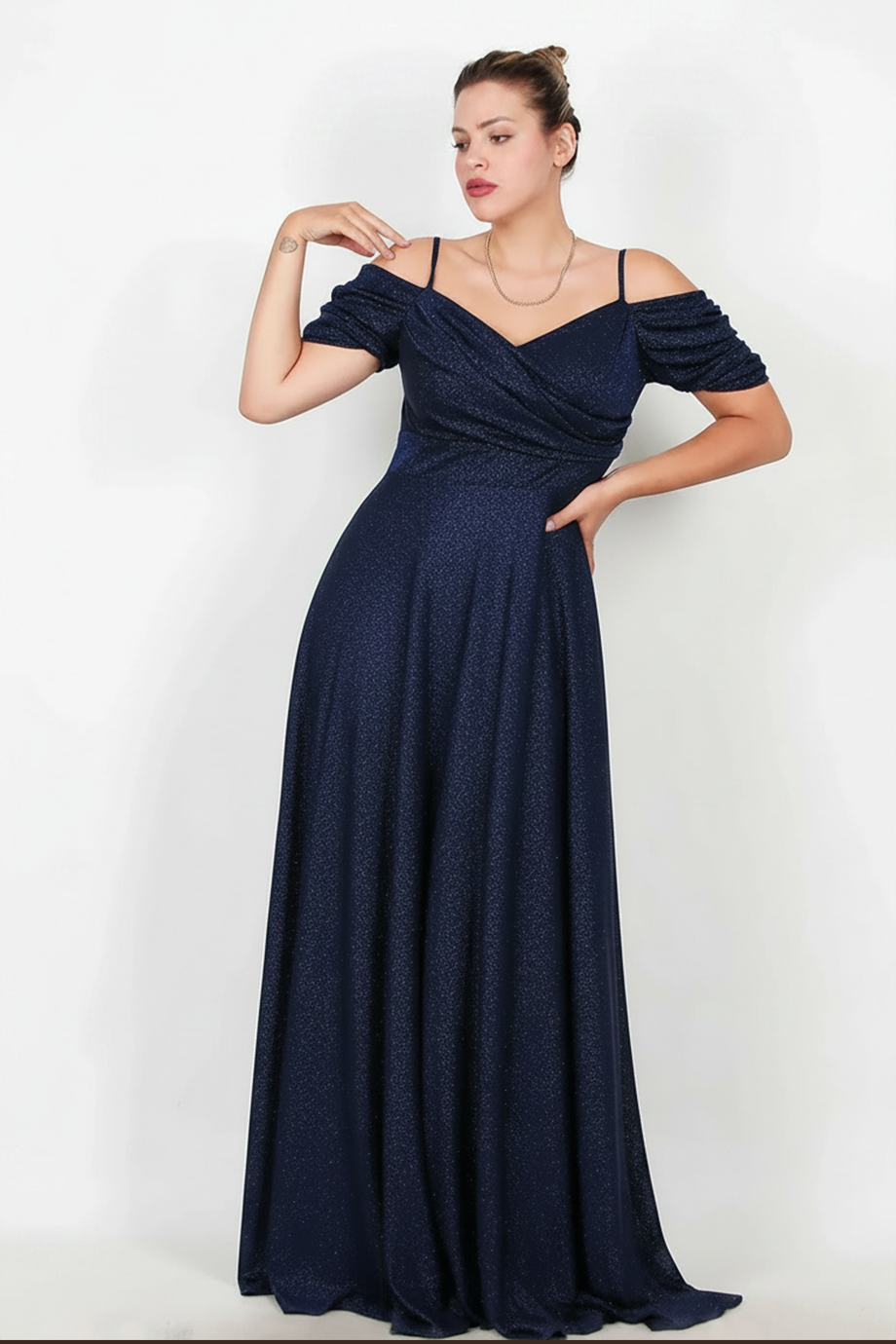Büyük Beden Düşük Omuz Simli Uzun Abiye Lacivert
