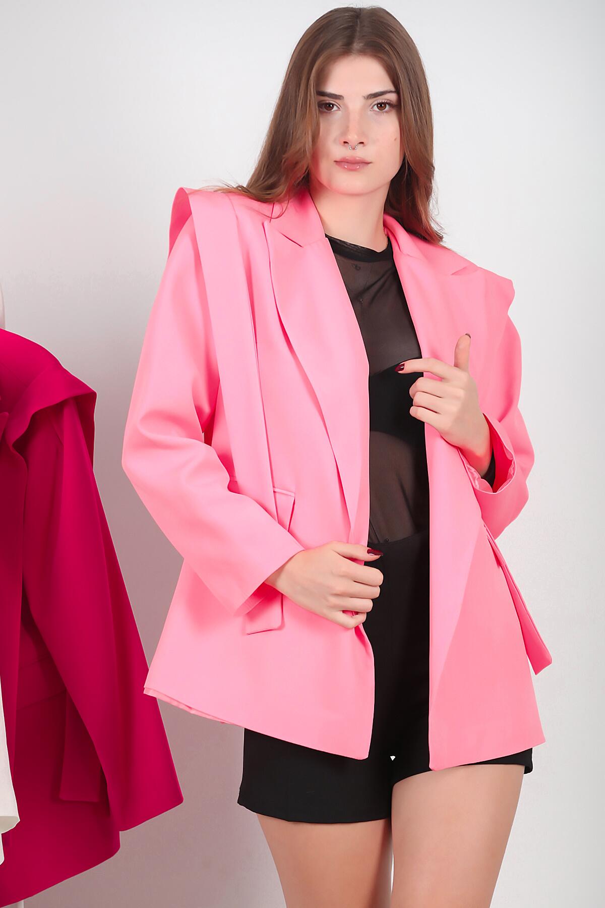 Kadın Omzu Kuşaklı Blazer Ceket