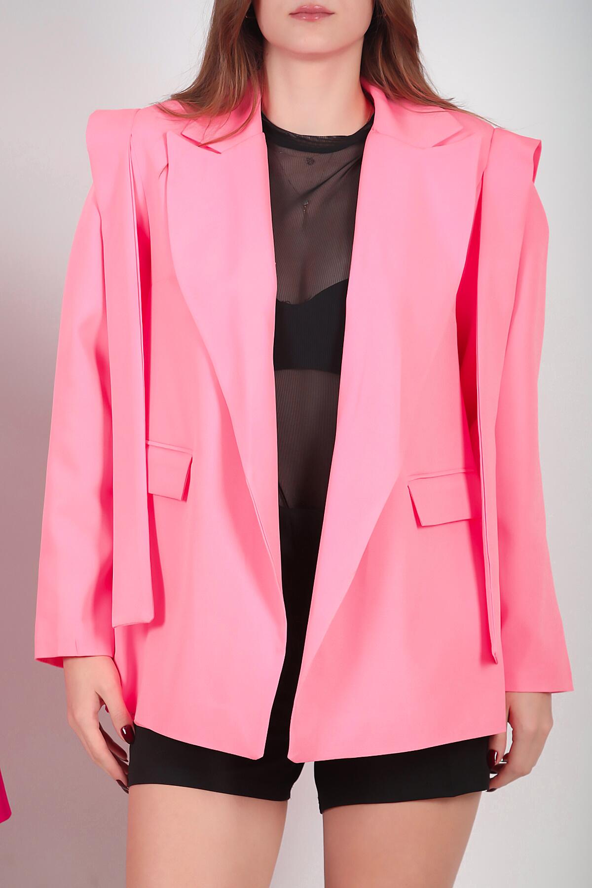Kadın Omzu Kuşaklı Blazer Ceket