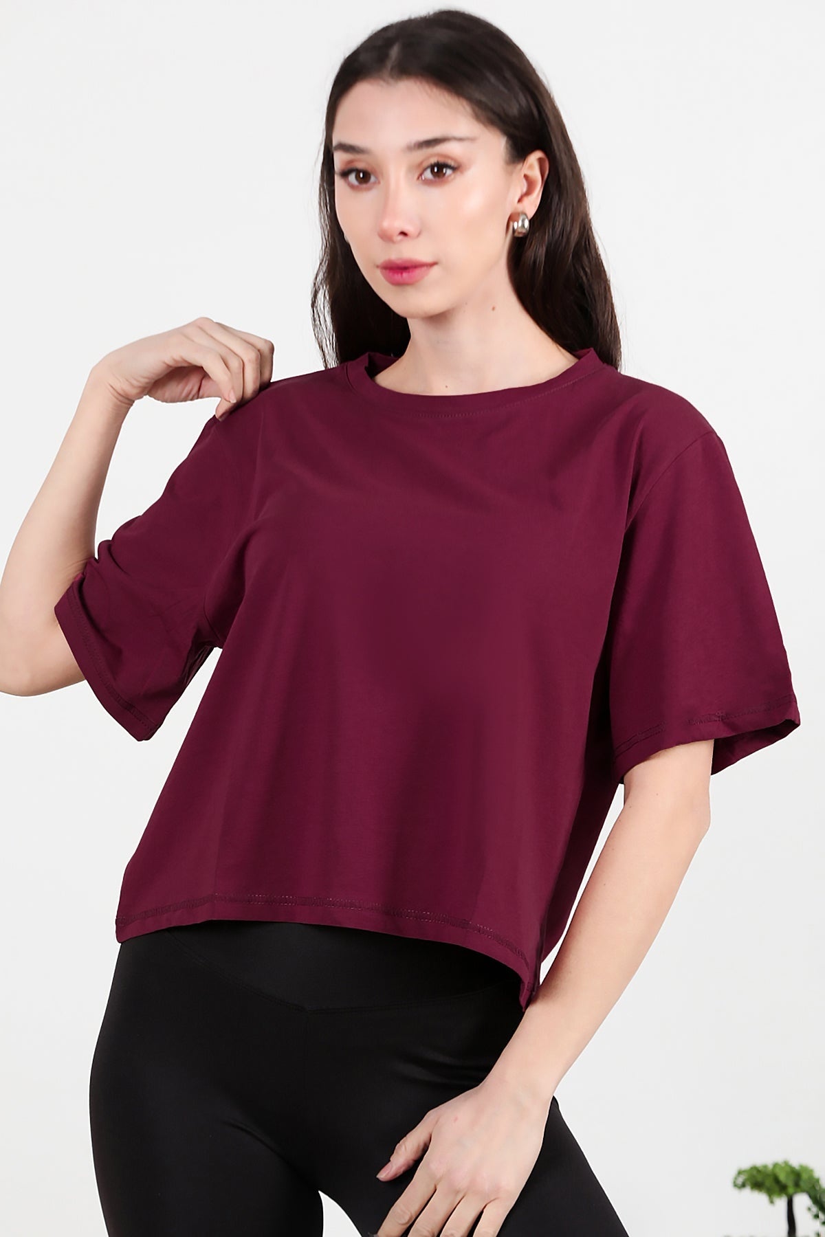 Kadın Bisiklet Yaka T-Shirt  Bordo