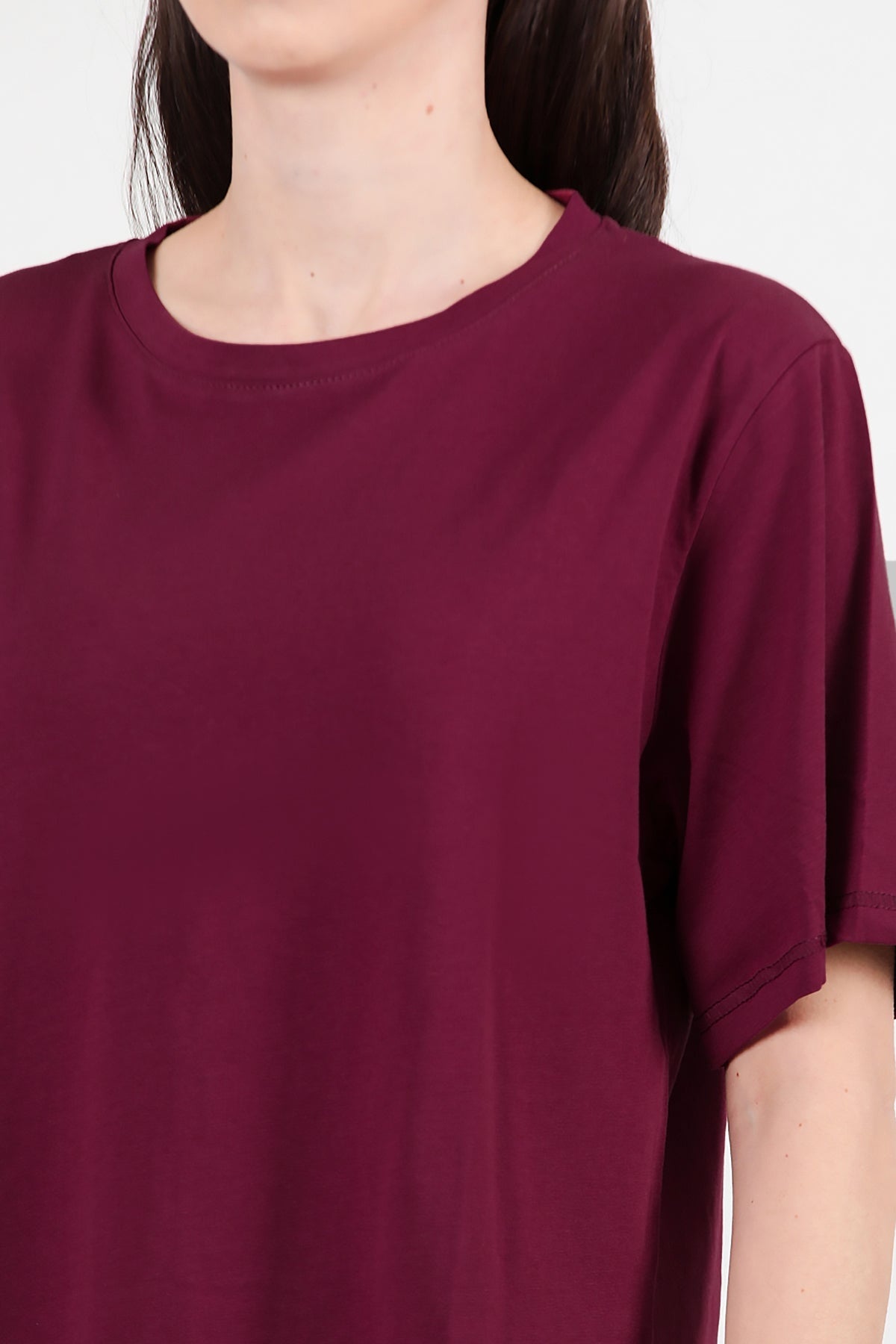 Kadın Bisiklet Yaka T-Shirt  Bordo