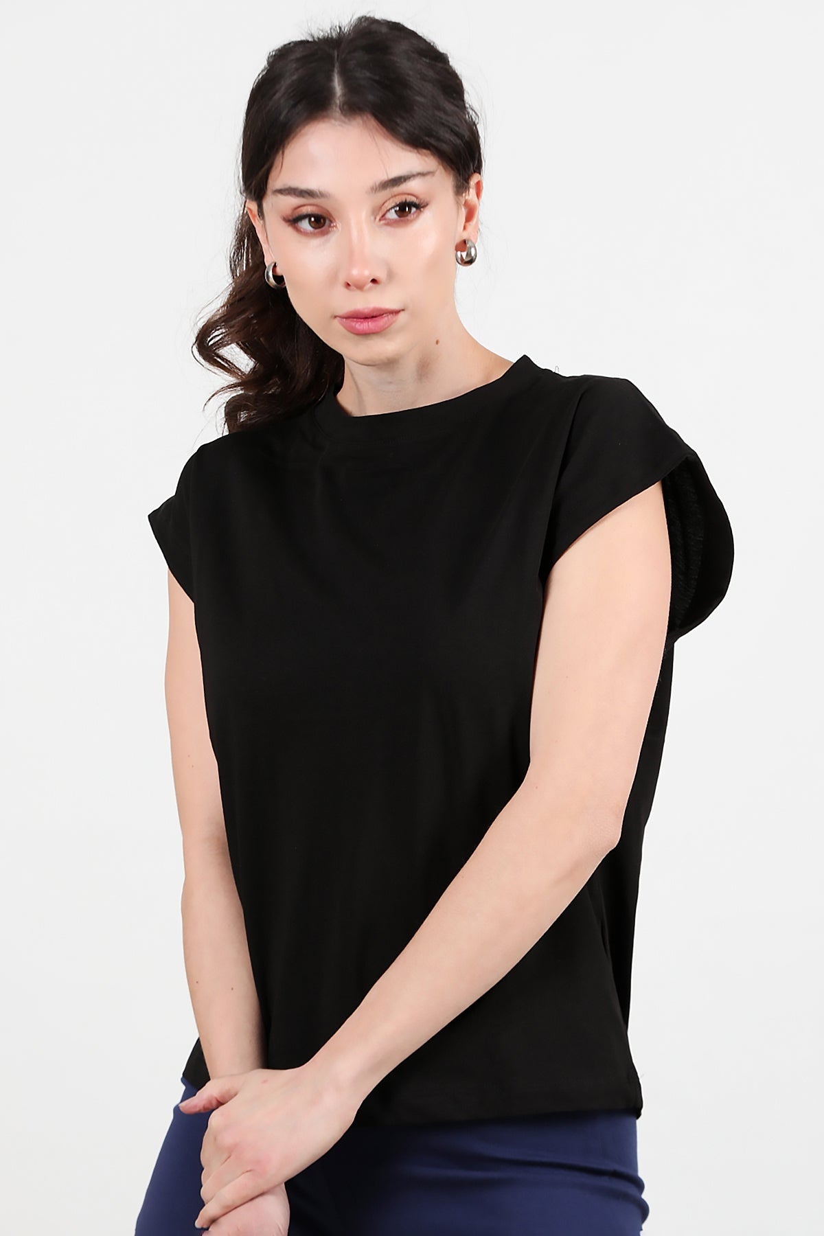 Kadın Bisiklet Yaka Oversize T-Shirt  Siyah
