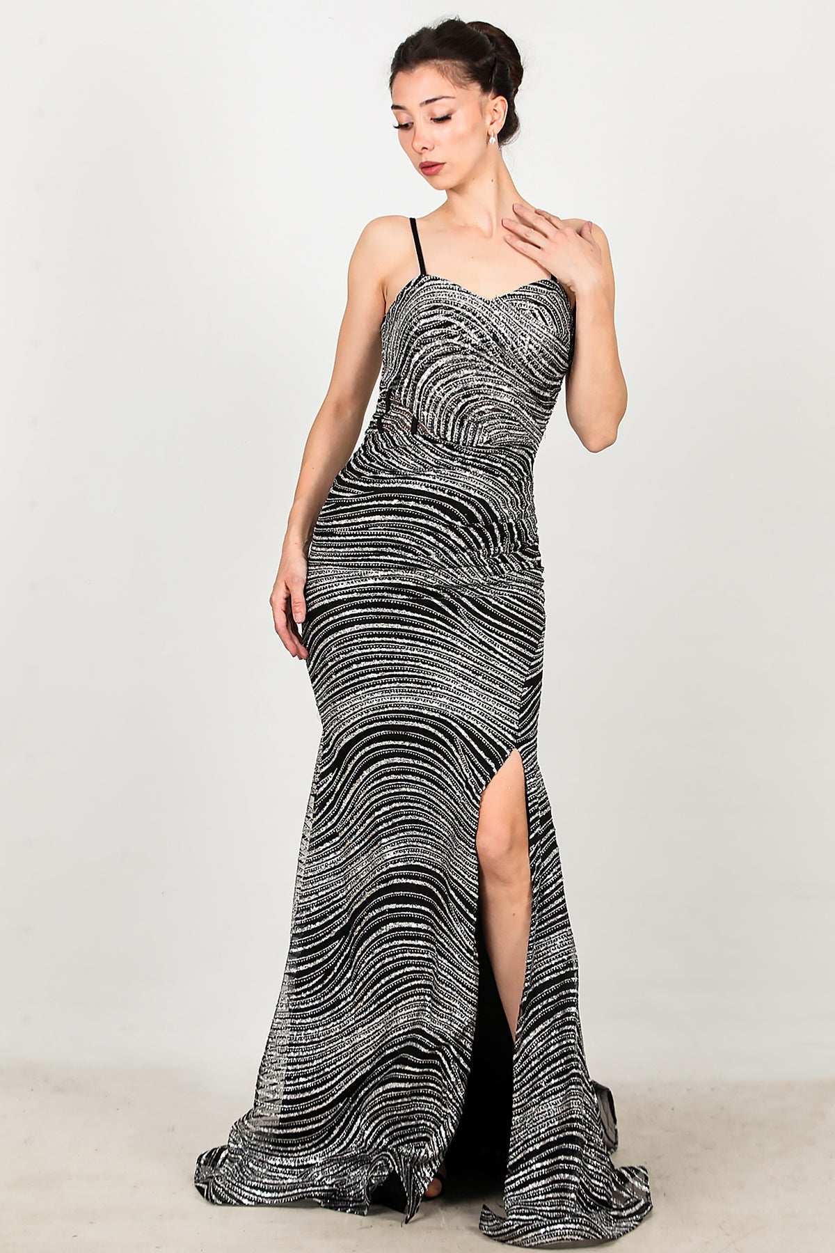 Kadın Kolsuz Uzun Abiye  Gümüş