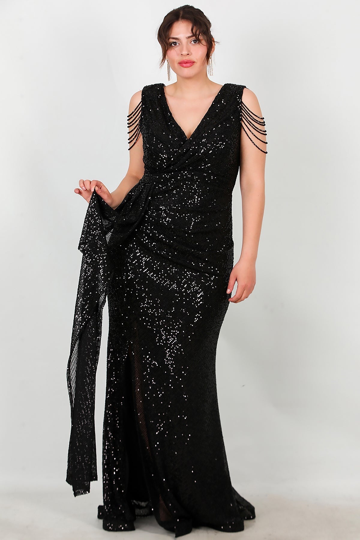 Büyük Beden Omuz Zincir Detay Uzun Pullu Abiye  Siyah