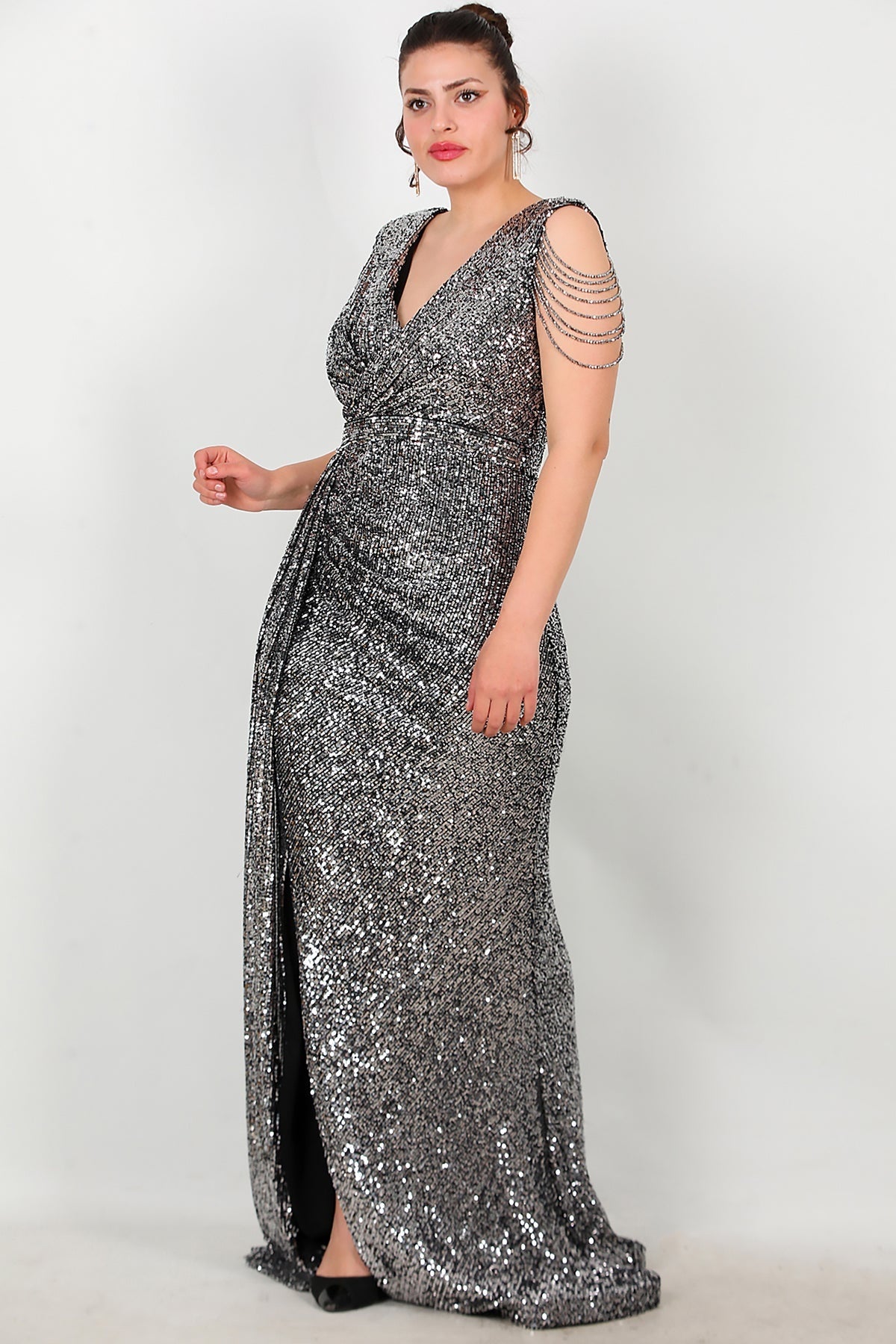 Büyük Beden Omuz Zincir Detay Uzun Pullu Abiye  Gümüş