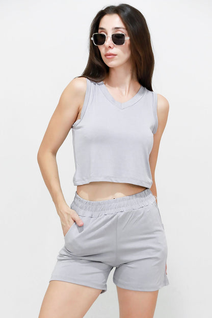 Kadın V Yaka Askılı Şortlu Takım  Gri
