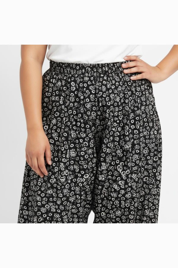 Büyük Beden Menekşe Kumaş Desenli Şalvar  Çok Renkli