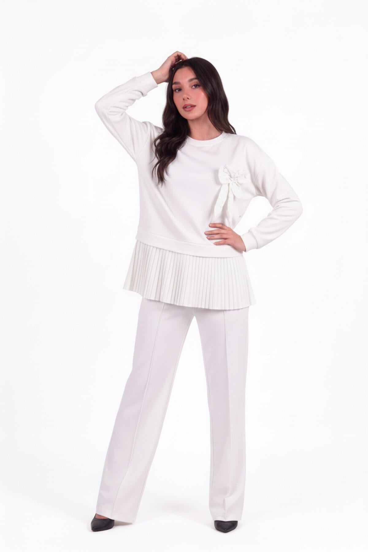 Kadın Çiçek Broşlu Bluz Pileli İkili Takım  Ekru