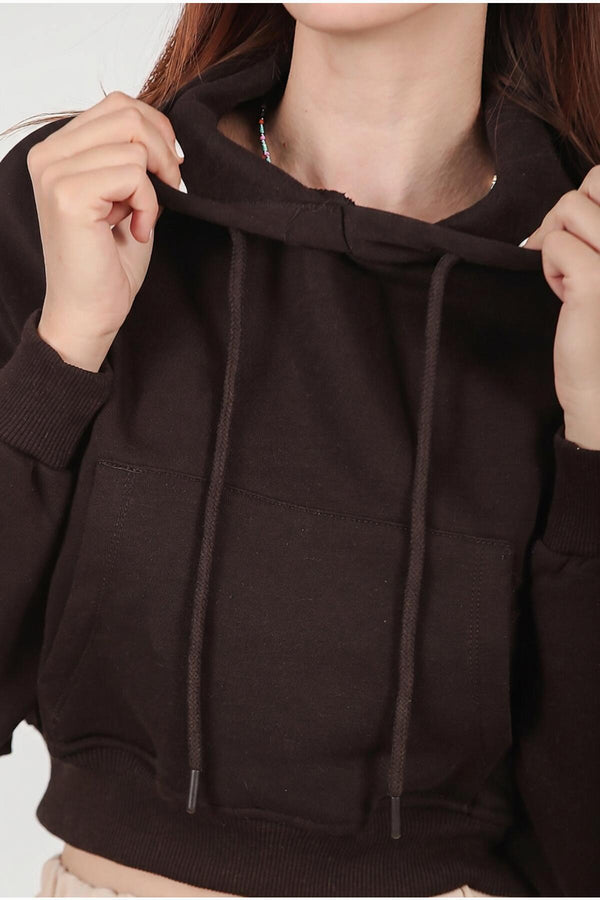 Kadın Üç İplik Kanguru Cepli Kapşonlu Kısa Sweat  Kahverengi