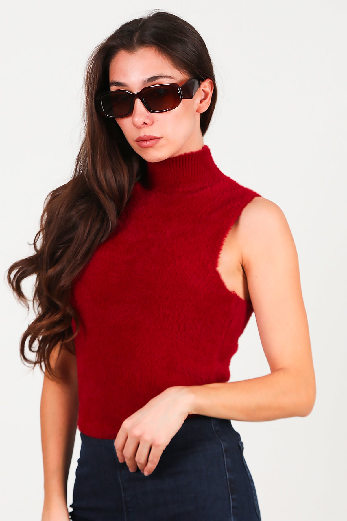 Kadın Kolsuz Balıkçı Yaka Sakallı Bluz Bordo