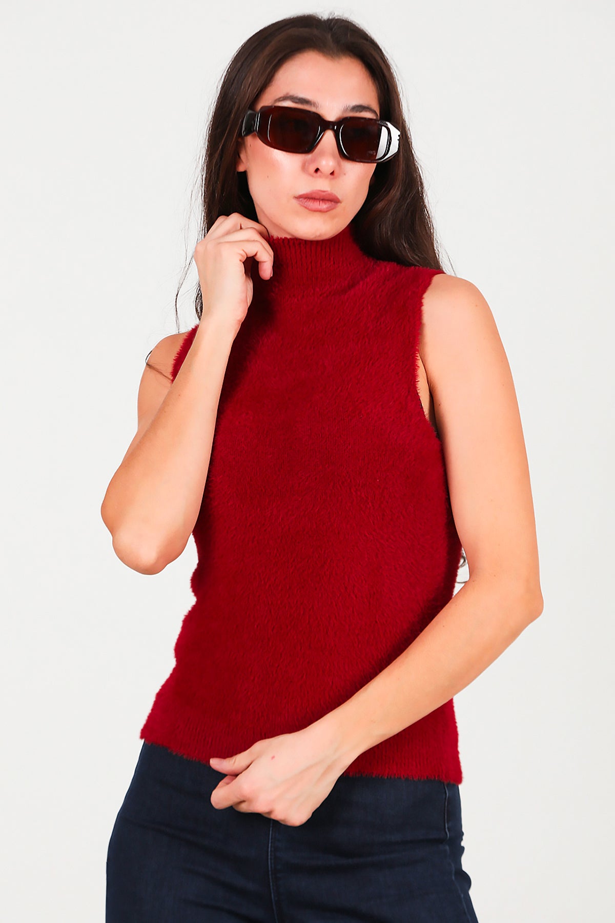 Kadın Kolsuz Balıkçı Yaka Sakallı Bluz Bordo