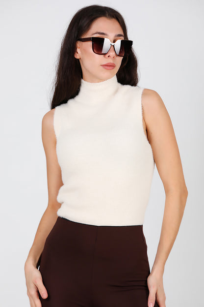 Kadın Kolsuz Balıkçı Yaka Sakallı Bluz Krem