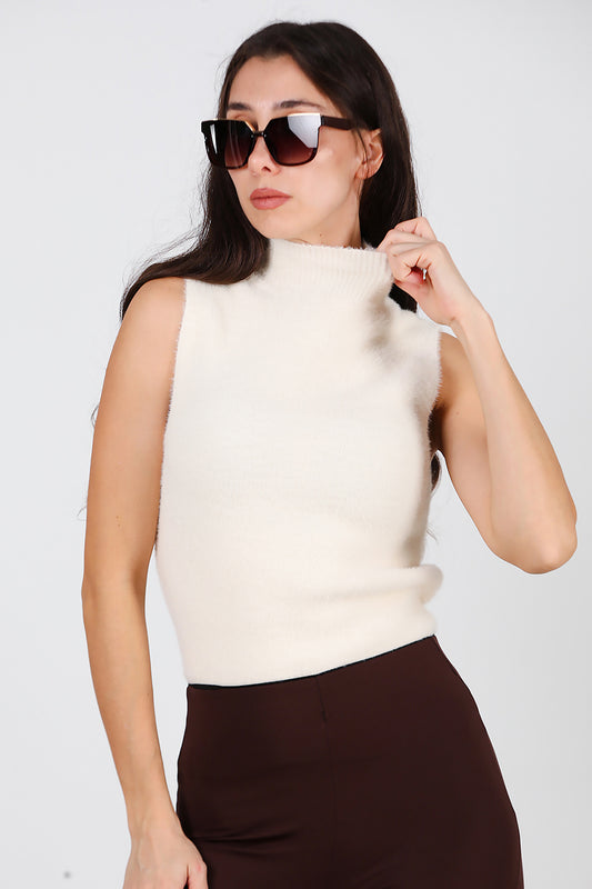 Kadın Kolsuz Balıkçı Yaka Sakallı Bluz Krem