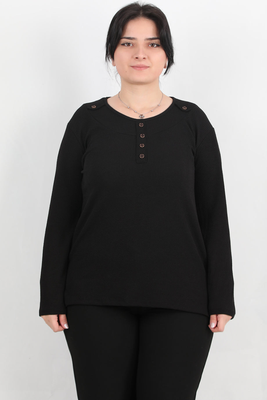 Refina Büyük Beden Önü Ve Yaka Düğmeli Bluz Siyah