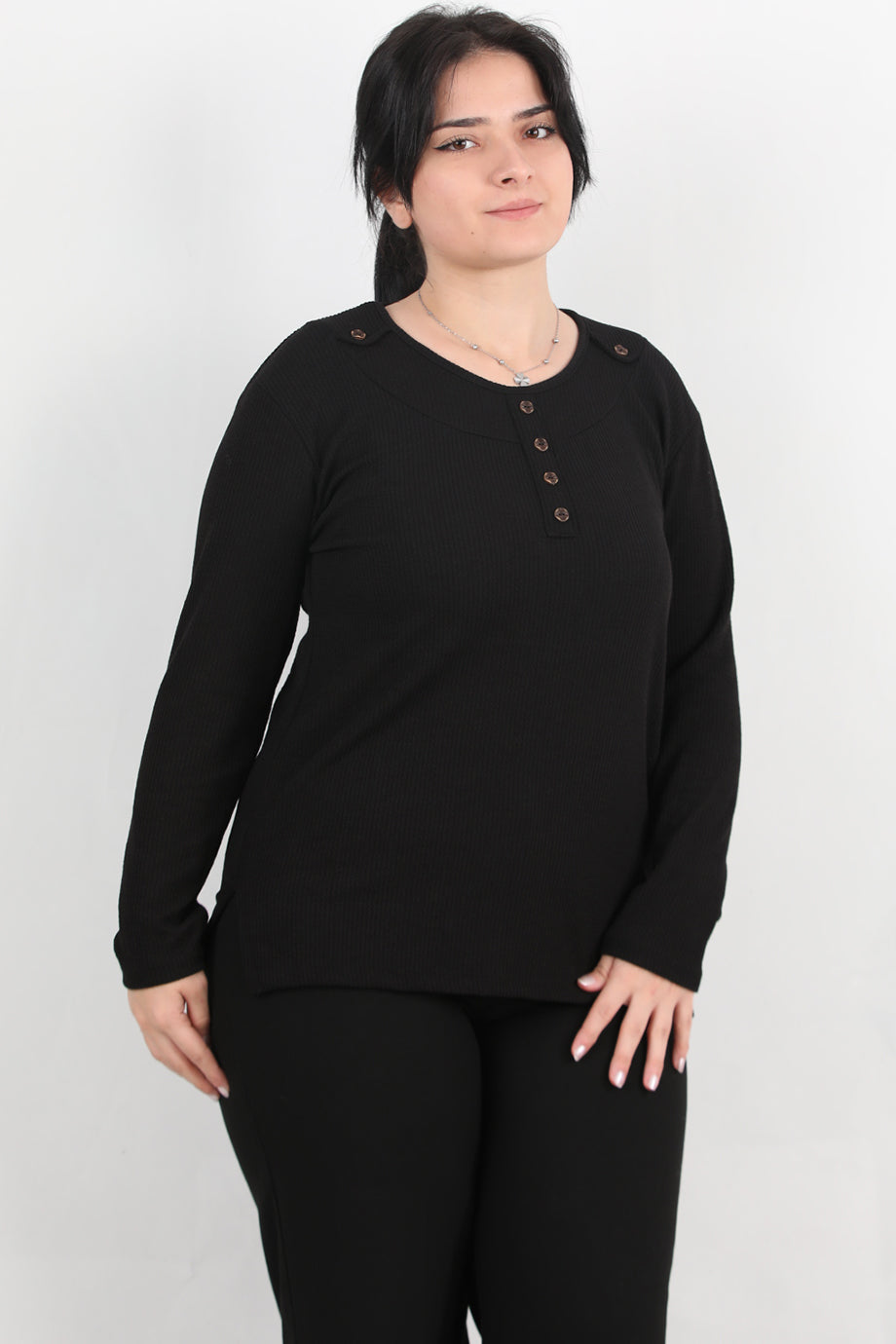 Refina Büyük Beden Önü Ve Yaka Düğmeli Bluz Siyah