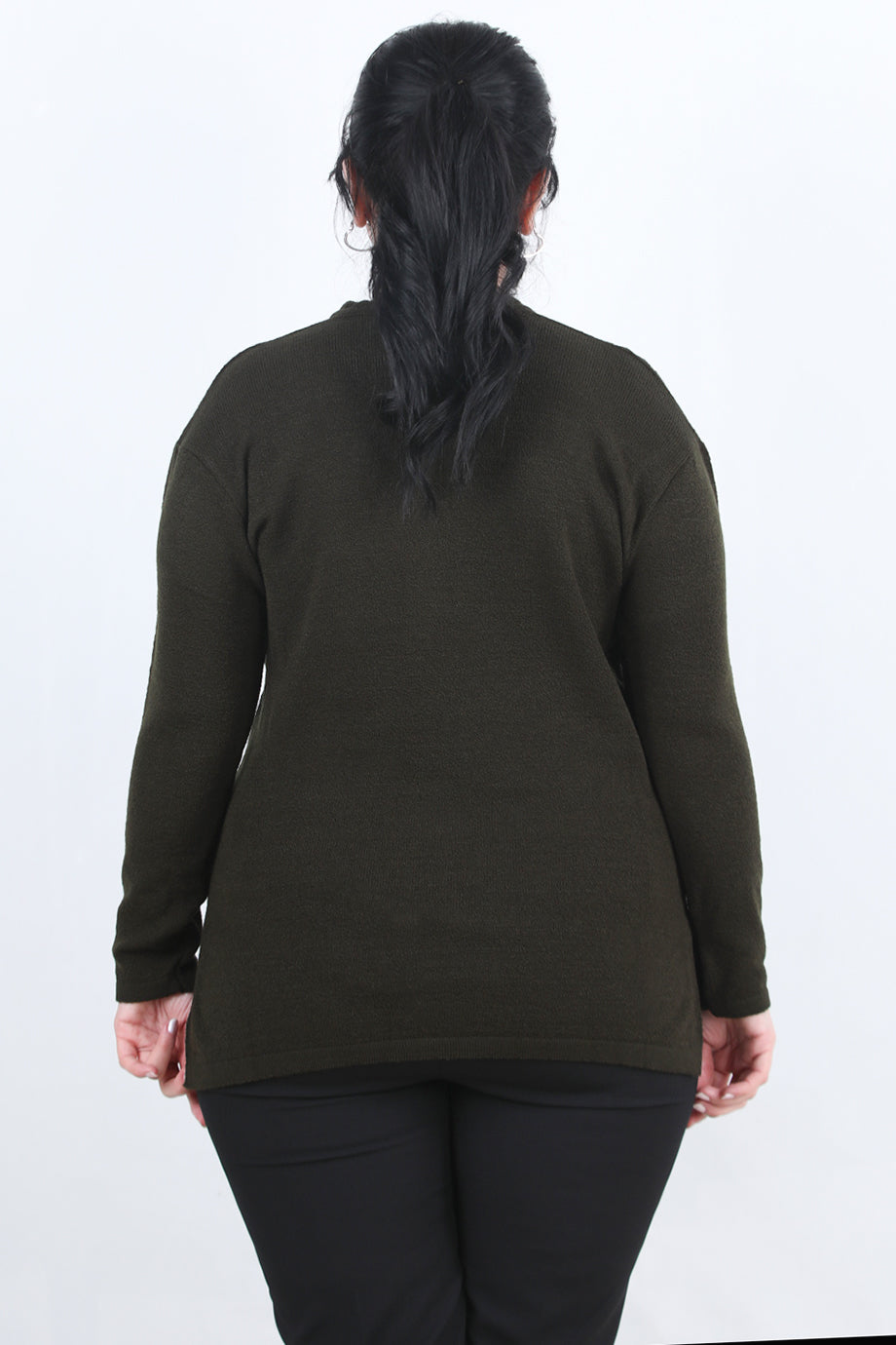 Curvyn Büyük Beden V Yaka 3 Düğmeli Bluz Haki