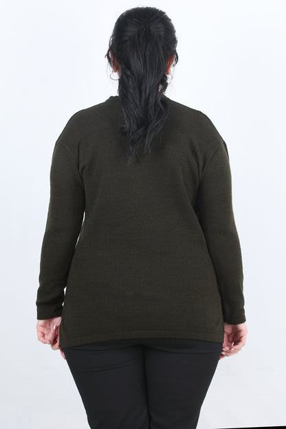 Curvyn Büyük Beden V Yaka 3 Düğmeli Bluz Haki