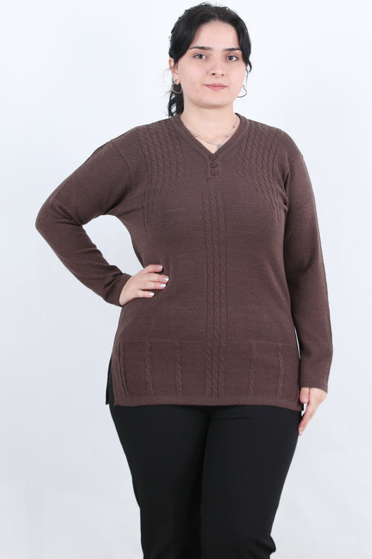 Curvyn Büyük Beden V Yaka 3 Düğmeli Bluz Kahverengi