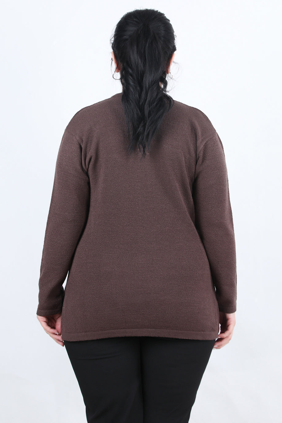 Curvyn Büyük Beden V Yaka 3 Düğmeli Bluz Kahverengi