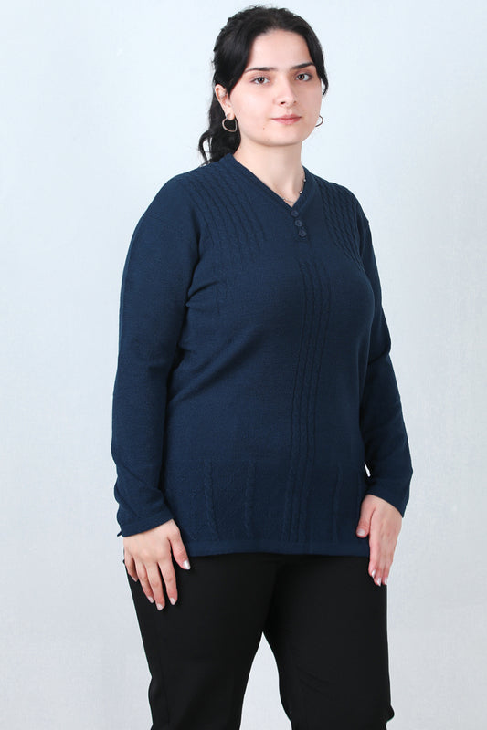 Curvyn Büyük Beden V Yaka 3 Düğmeli Bluz Lacivert