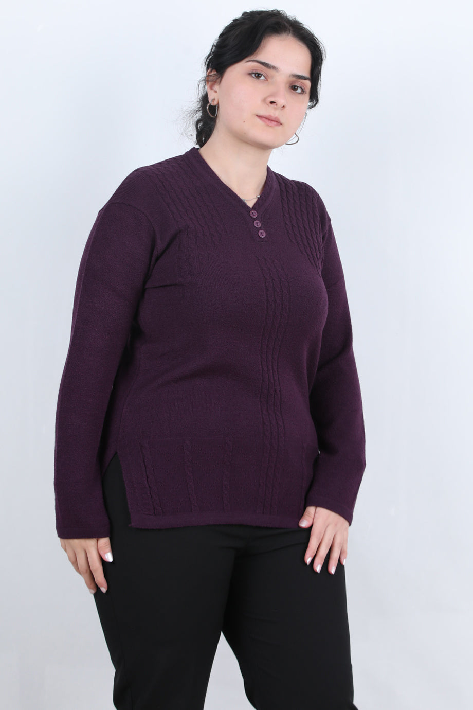 Curvyn Büyük Beden V Yaka 3 Düğmeli Bluz Mor