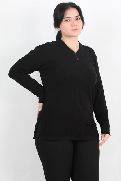 Curvyn Büyük Beden V Yaka 3 Düğmeli Bluz Siyah