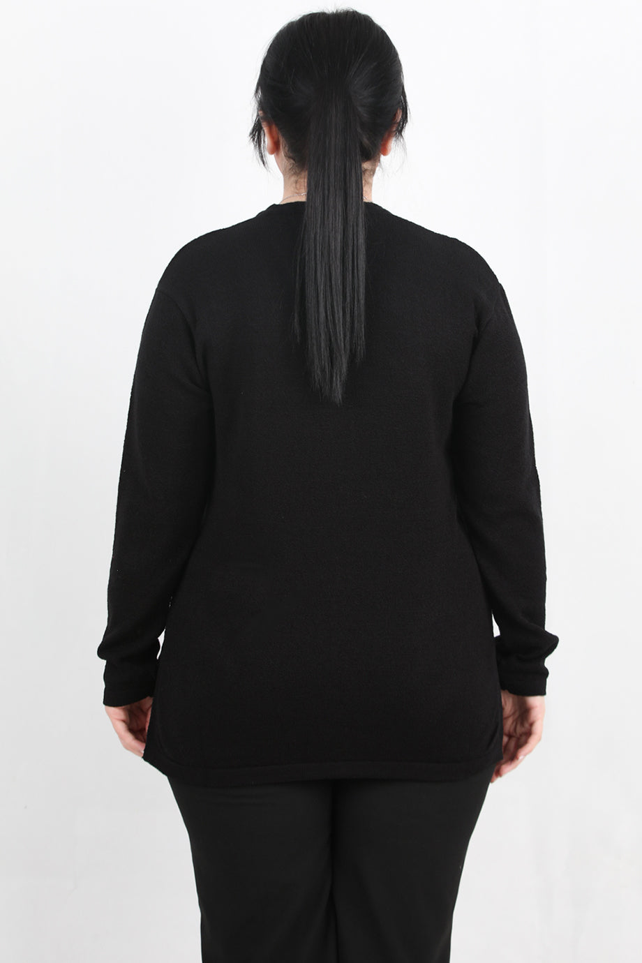 Curvyn Büyük Beden V Yaka 3 Düğmeli Bluz Siyah