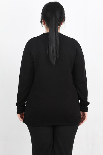 Curvyn Büyük Beden V Yaka 3 Düğmeli Bluz Siyah