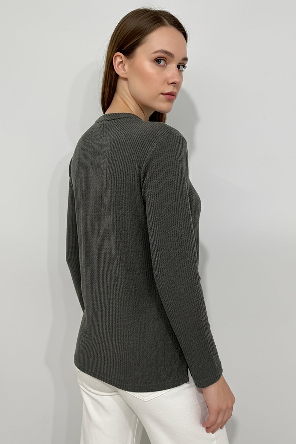 Büyük Beden Çiçek Taş İşlemeli Bluz Haki