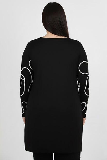 Detaila Büyük Beden Ön İşlemeli Bluz Siyah