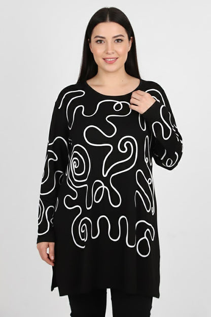 Detaila Büyük Beden Ön İşlemeli Bluz Siyah